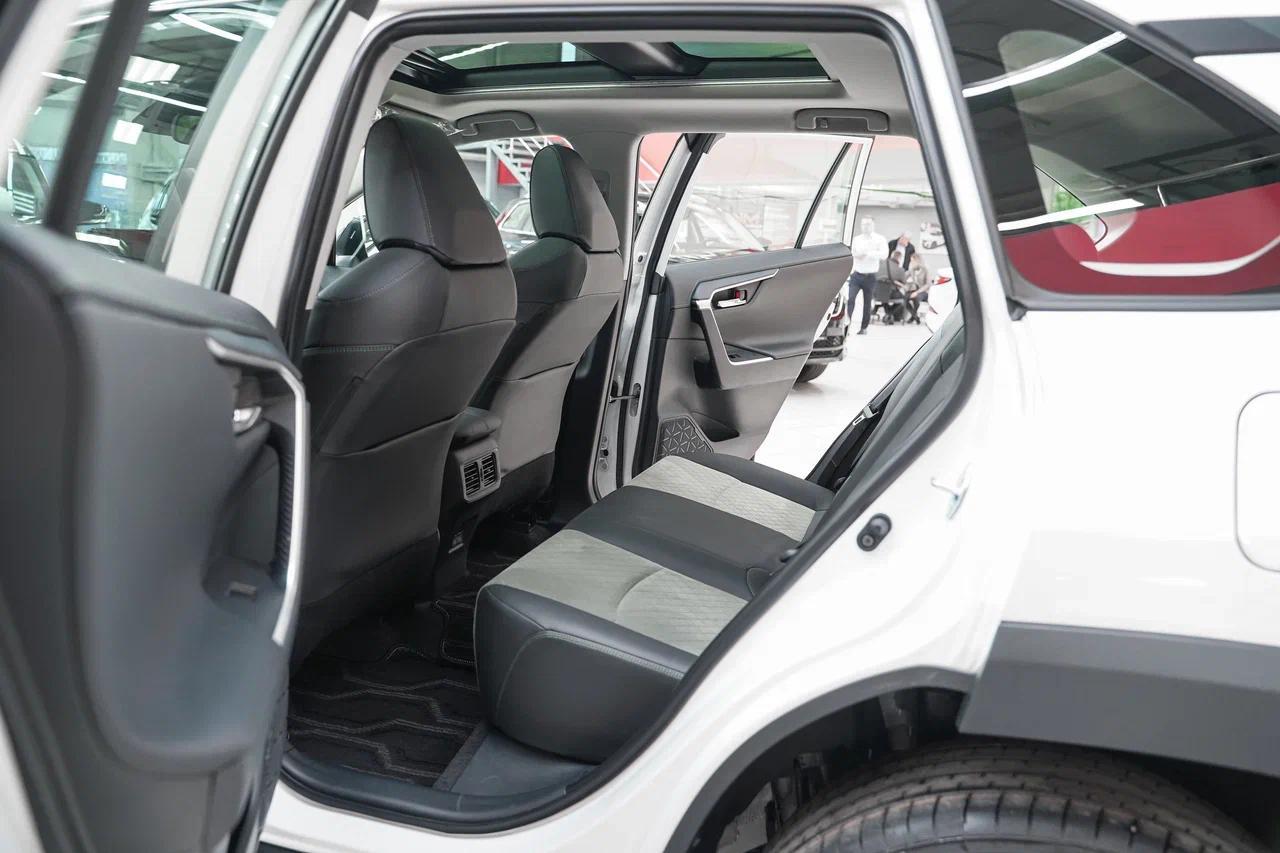 Toyota RAV4 2025, белый, ДЦ Орехово