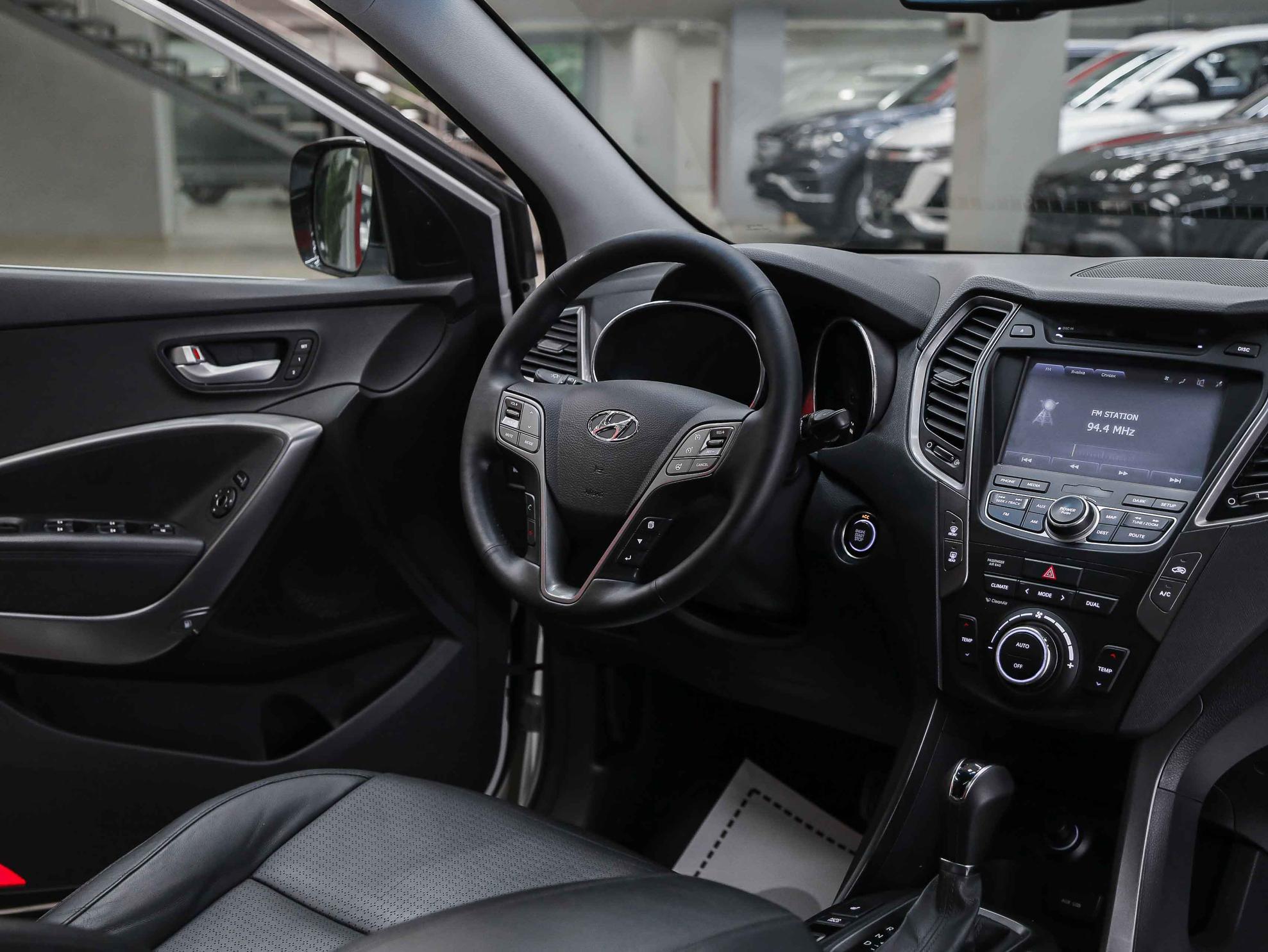 Hyundai Santa Fe 2013, белый, ДЦ Орехово
