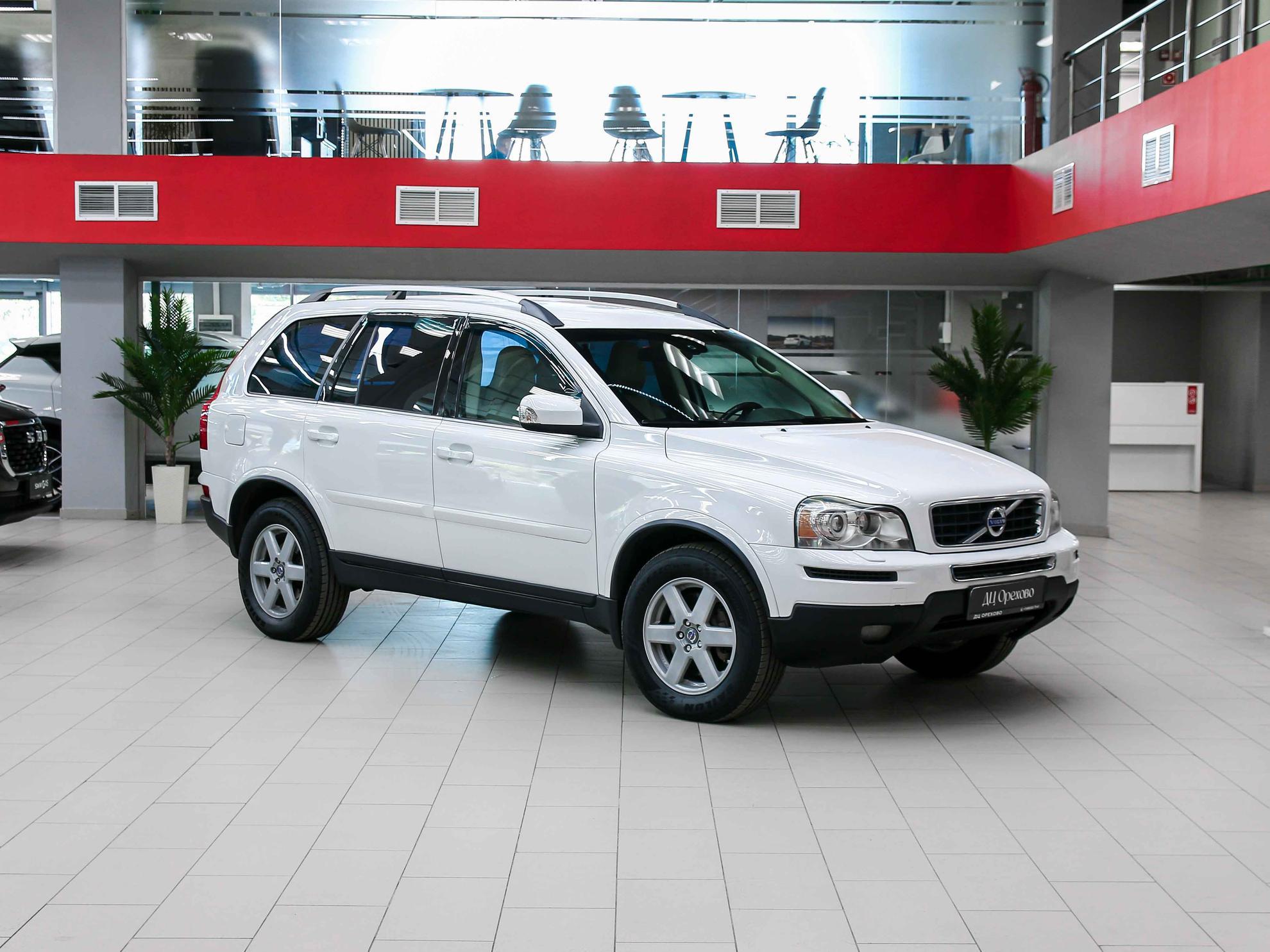 Volvo XC90 2011, белый, ДЦ Орехово