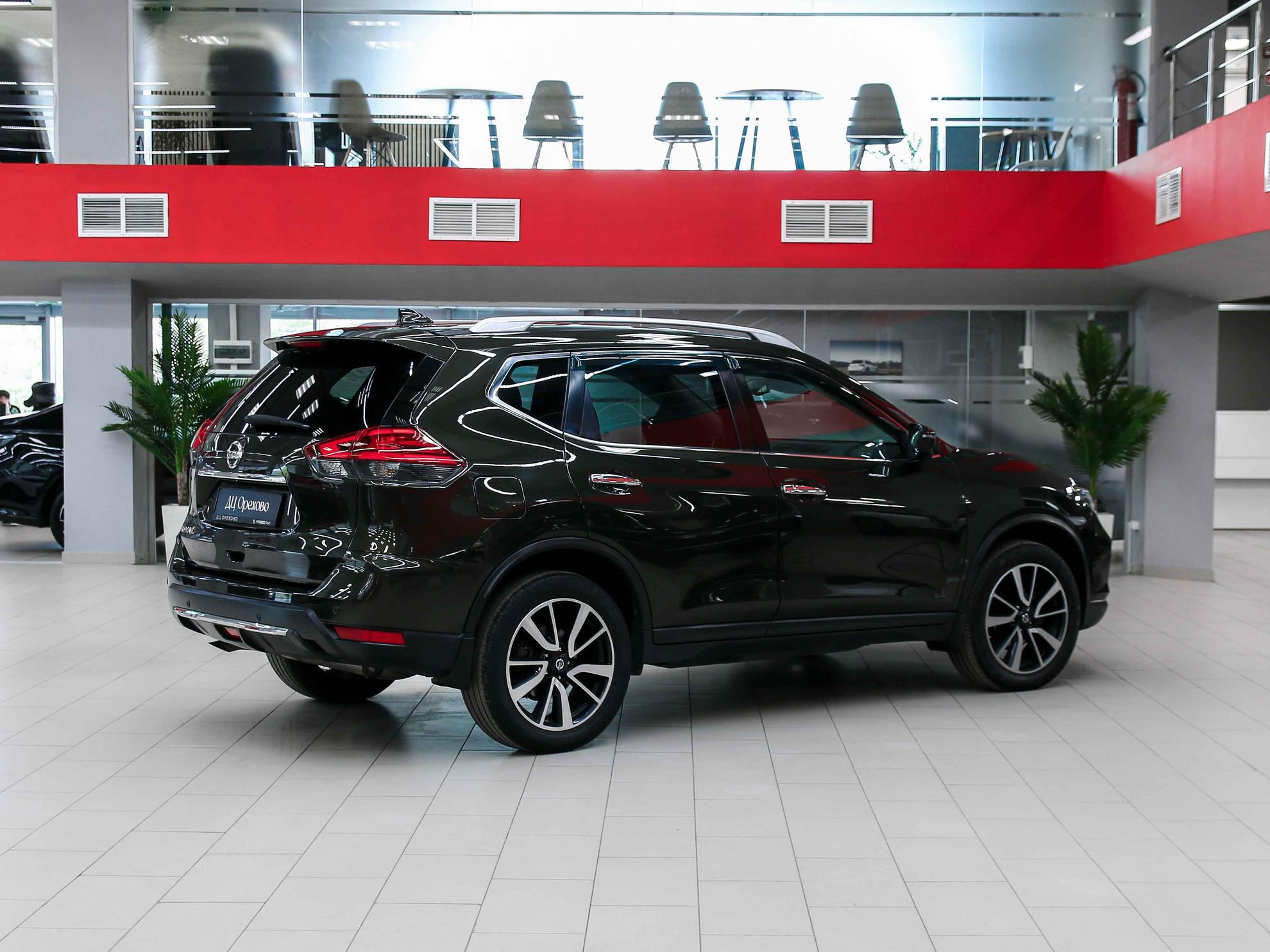 Nissan X-Trail 2019, зеленый, ДЦ Орехово