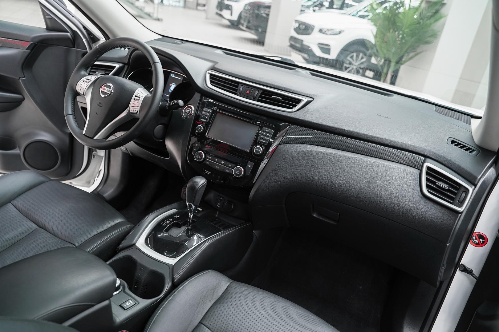Nissan X-Trail 2015, белый, ДЦ Орехово