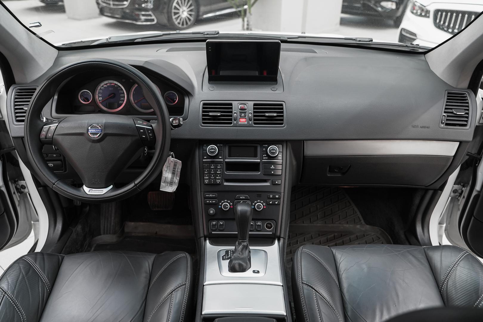 Volvo XC90 2012, белый, ДЦ Орехово