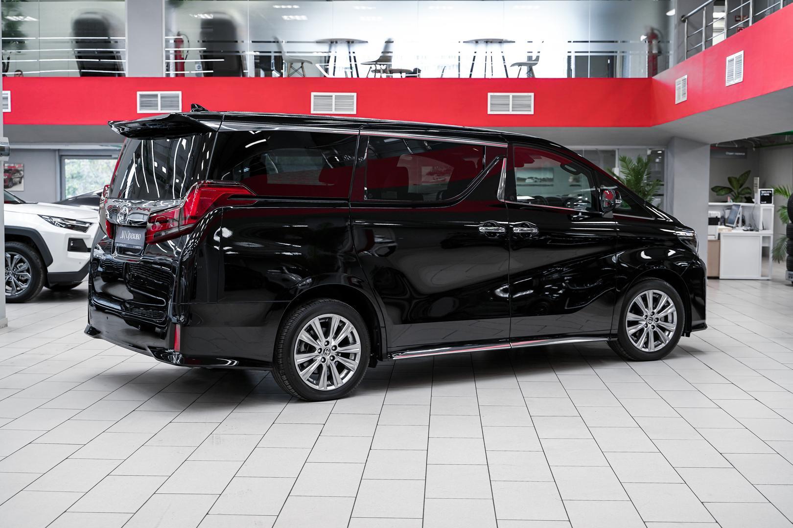 Toyota Alphard 2020, черный, ДЦ Орехово