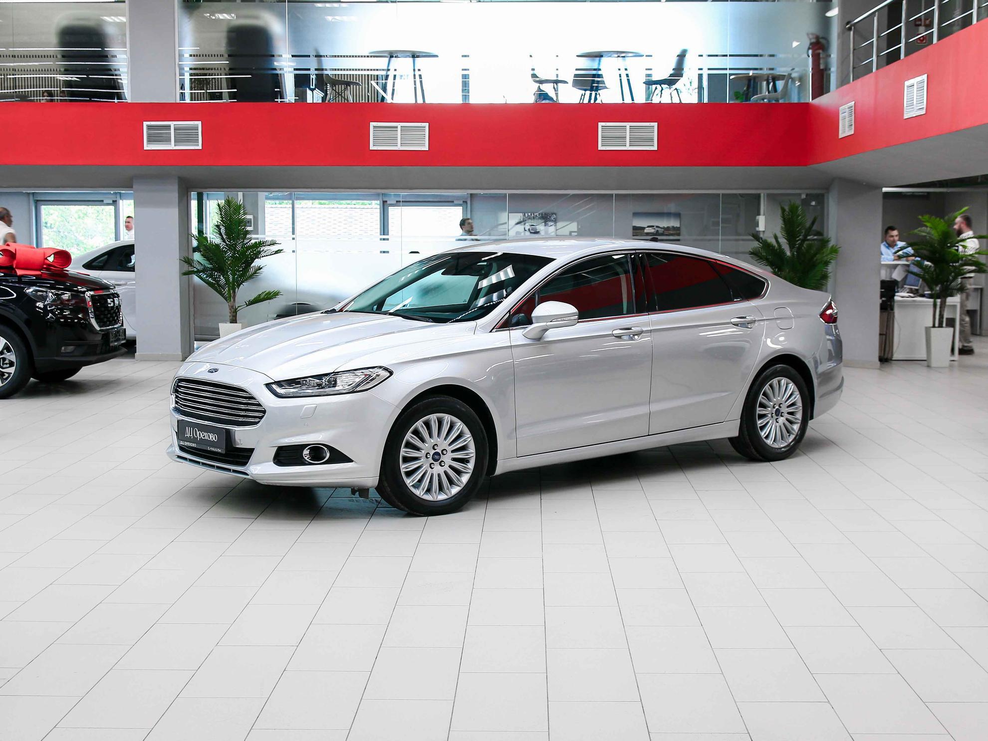 Ford Mondeo 2016, серебряный, ДЦ Орехово