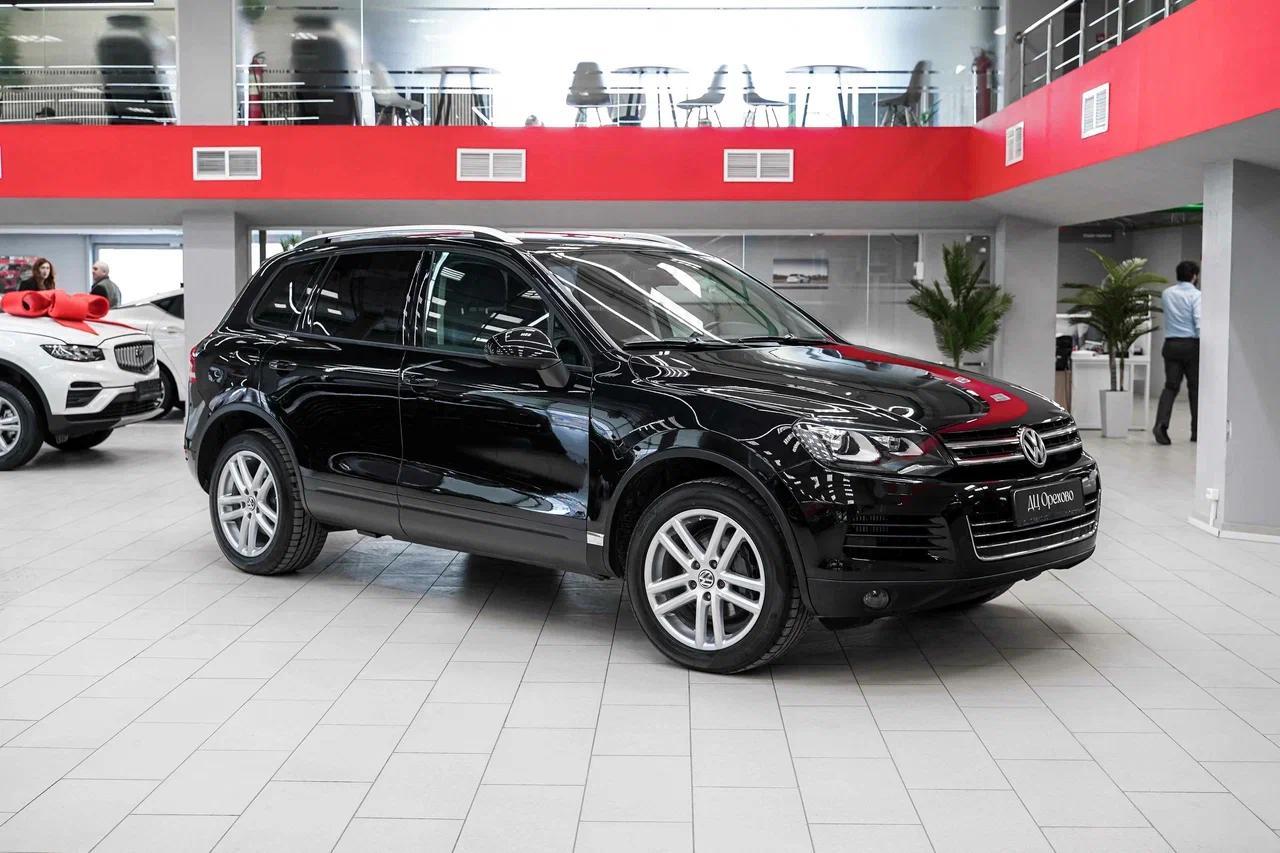 Volkswagen Touareg 2012, черный, ДЦ Орехово