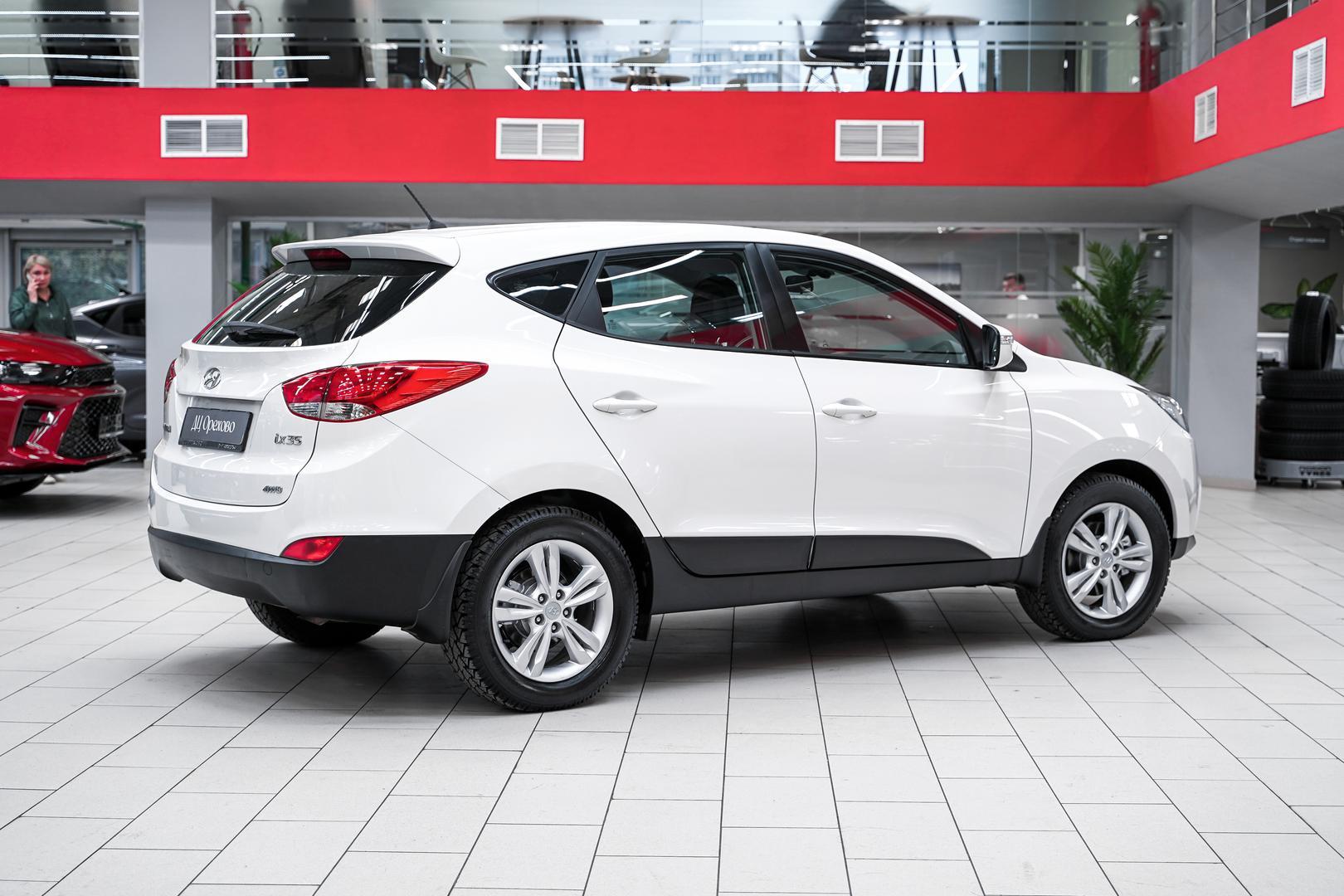 Hyundai ix35 2013, белый, ДЦ Орехово