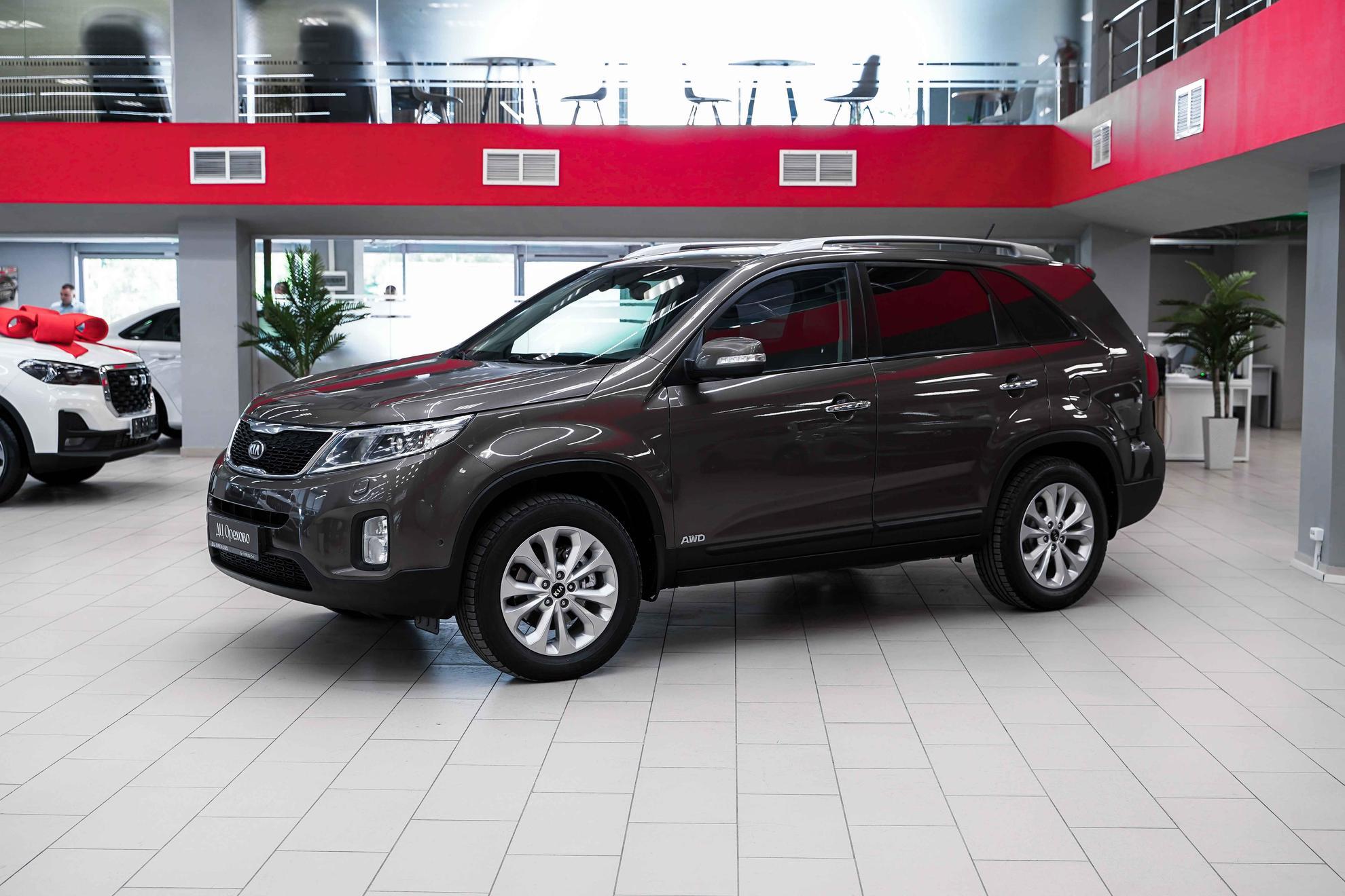Kia Sorento 2018, бежевый, ДЦ Орехово