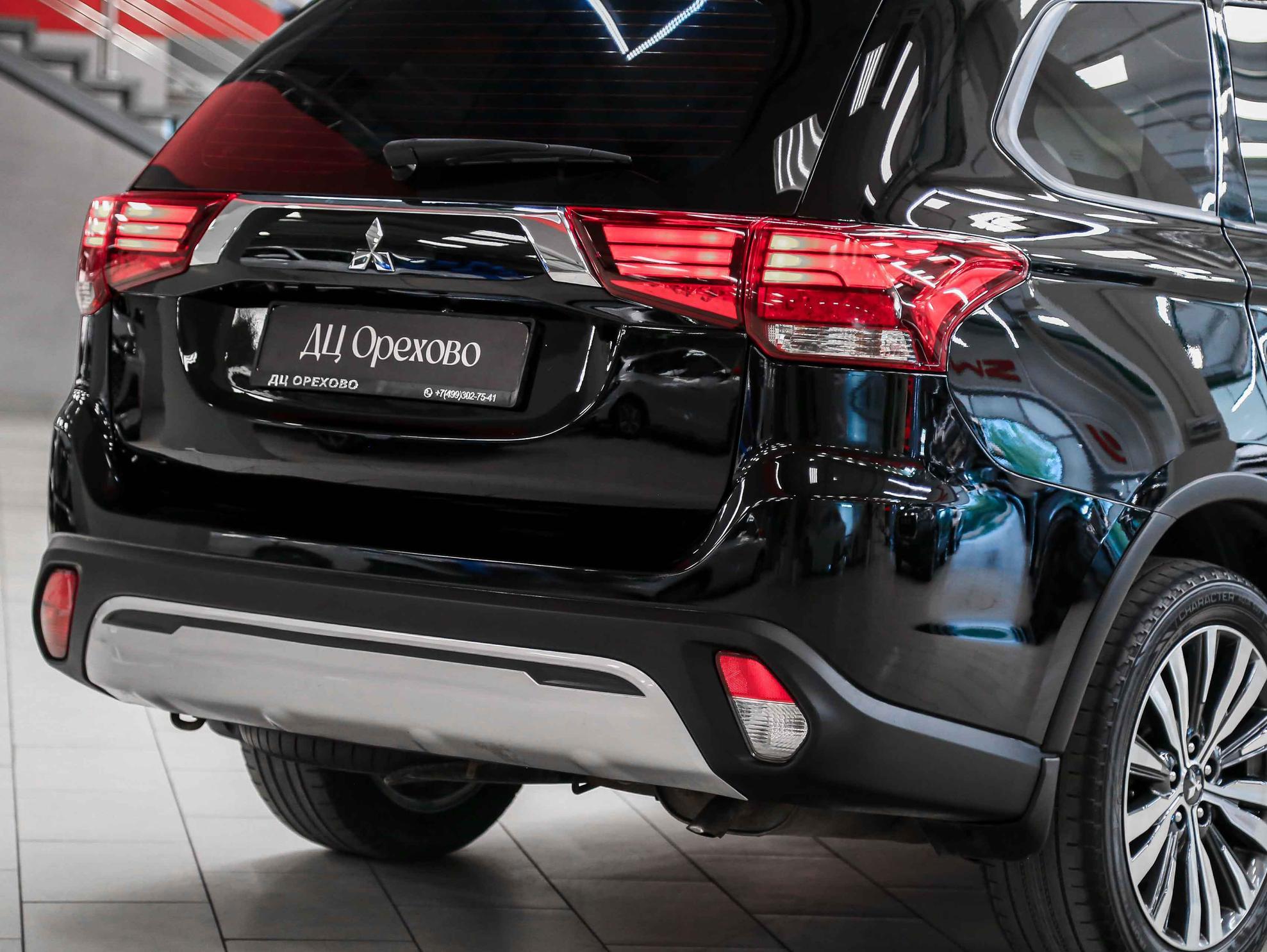 Mitsubishi Outlander 2019, черный, ДЦ Орехово