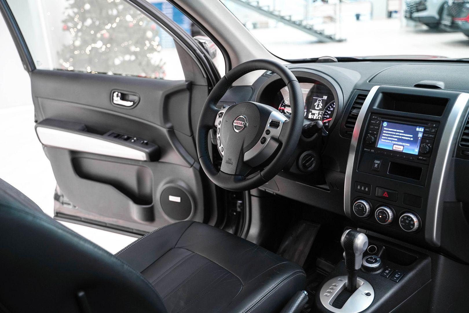Nissan X-Trail 2013, серый, ДЦ Орехово
