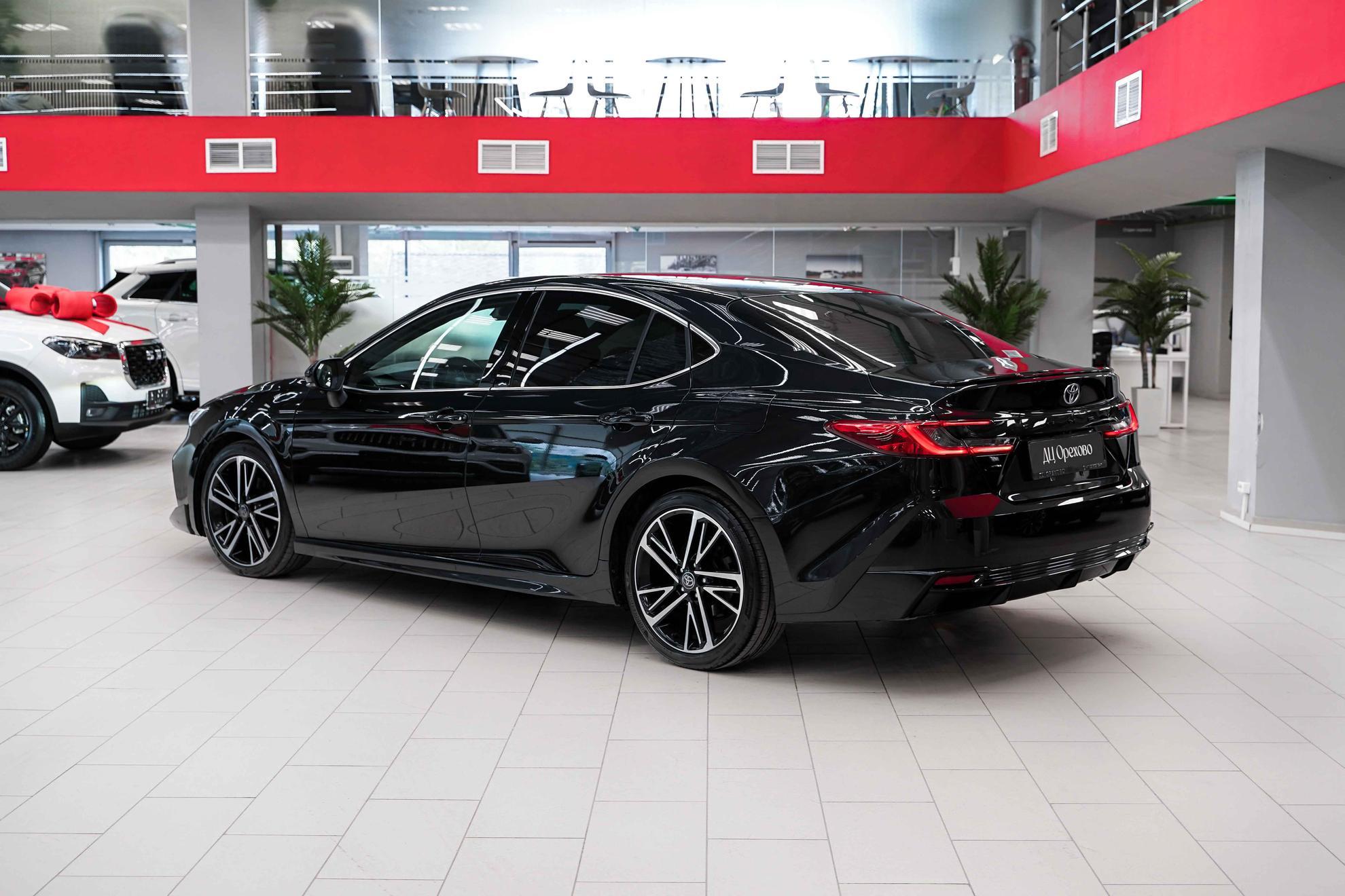 Toyota Camry 2024, черный, ДЦ Орехово