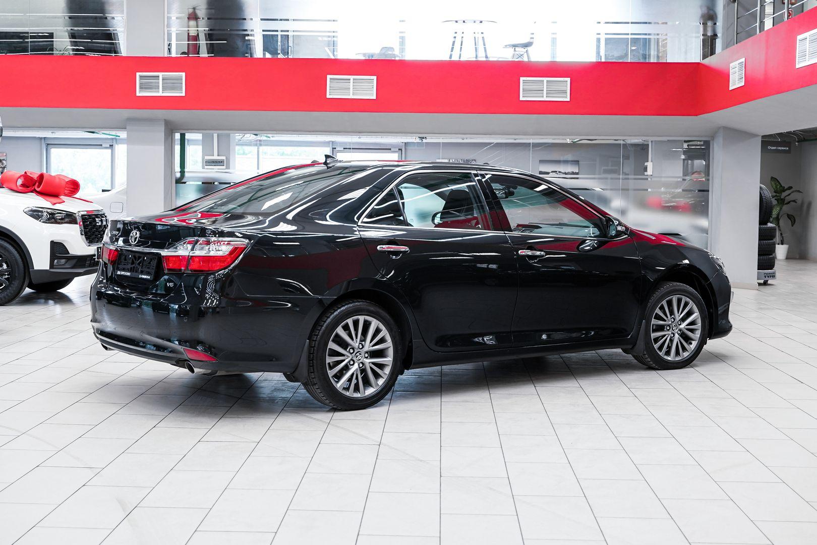Toyota Camry 2017, черный, ДЦ Орехово