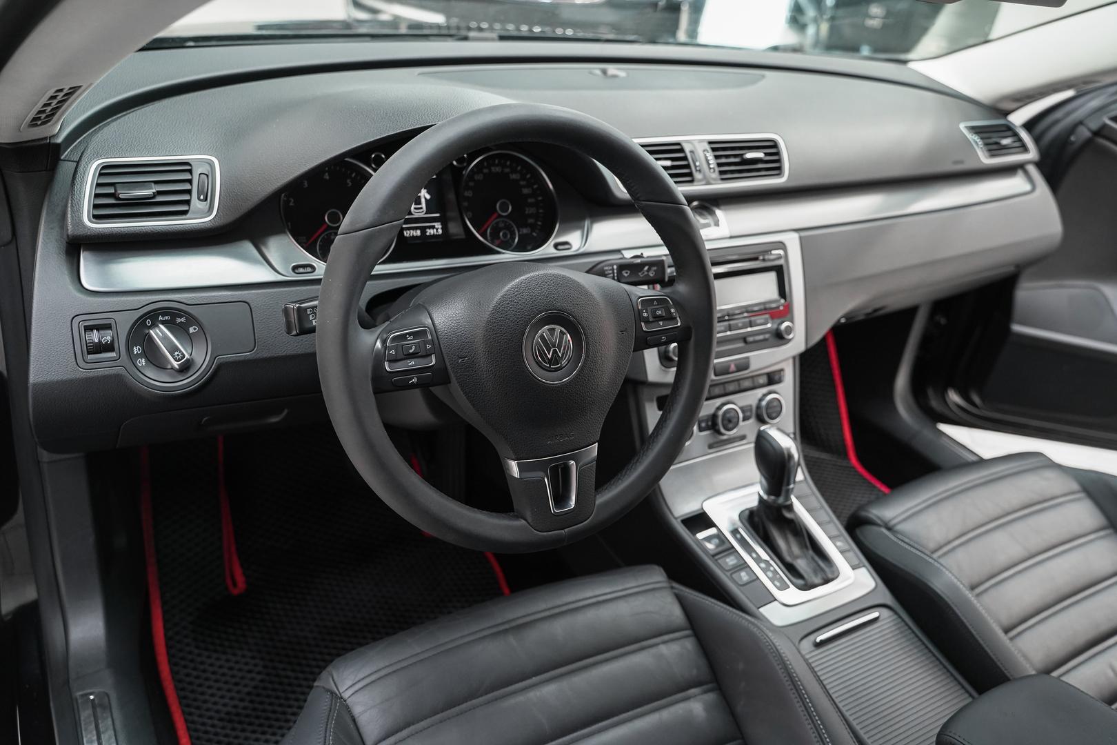 Volkswagen Passat CC 2012, черный, ДЦ Орехово