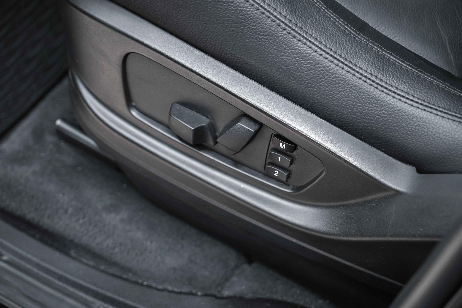 BMW X5 2013, черный, ДЦ Орехово