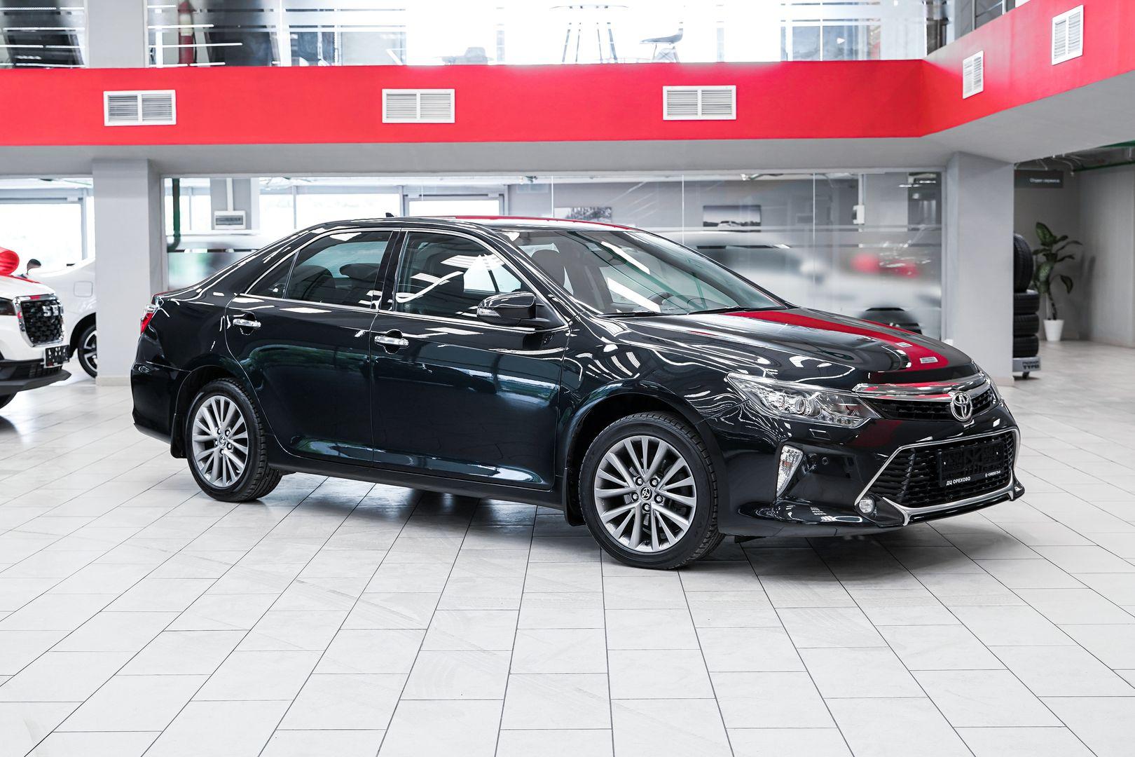 Toyota Camry 2017, черный, ДЦ Орехово