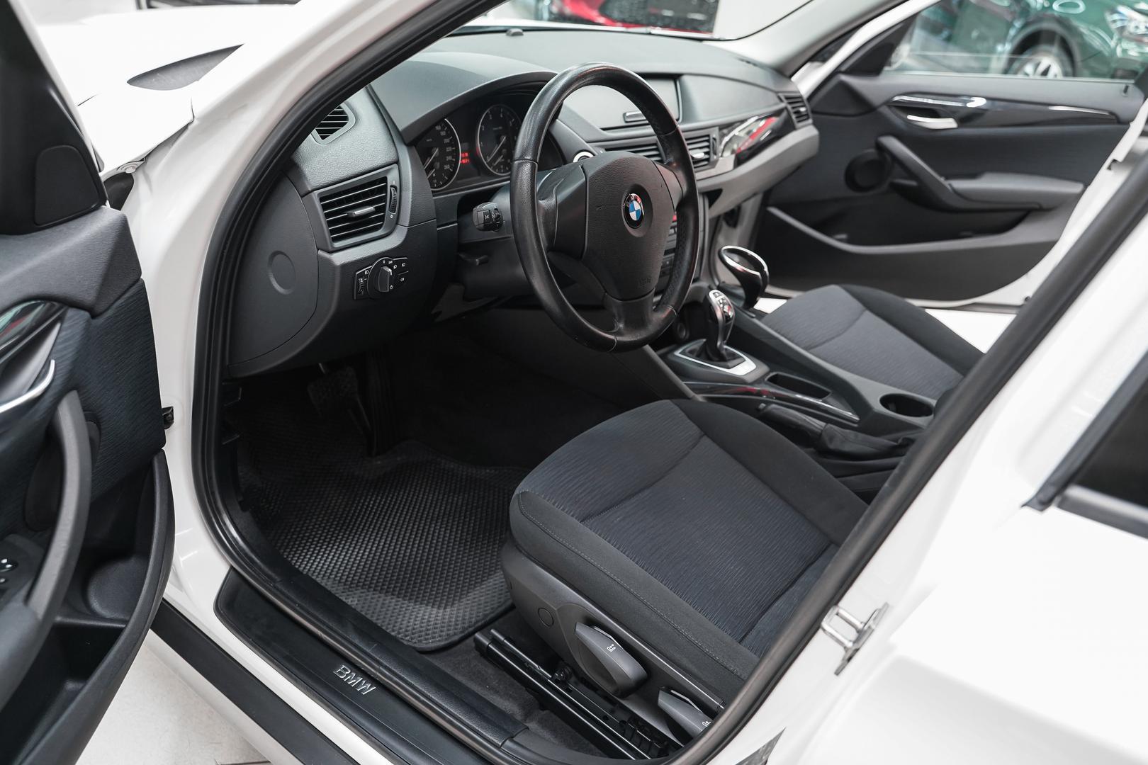 BMW X1 2012, белый, ДЦ Орехово