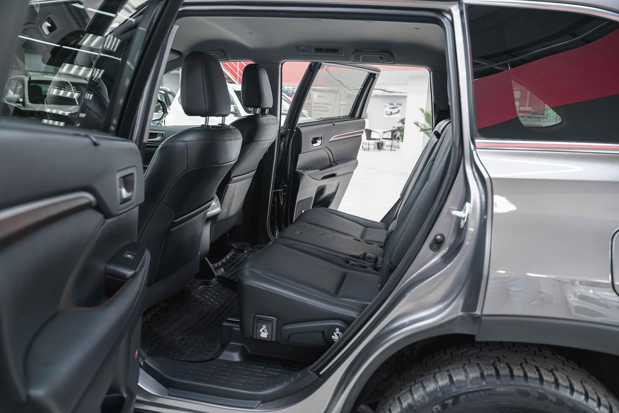 Toyota Highlander 2014, серый, ДЦ Орехово