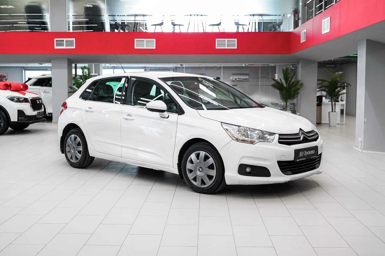 Citroen C4 2012, белый, ДЦ Орехово