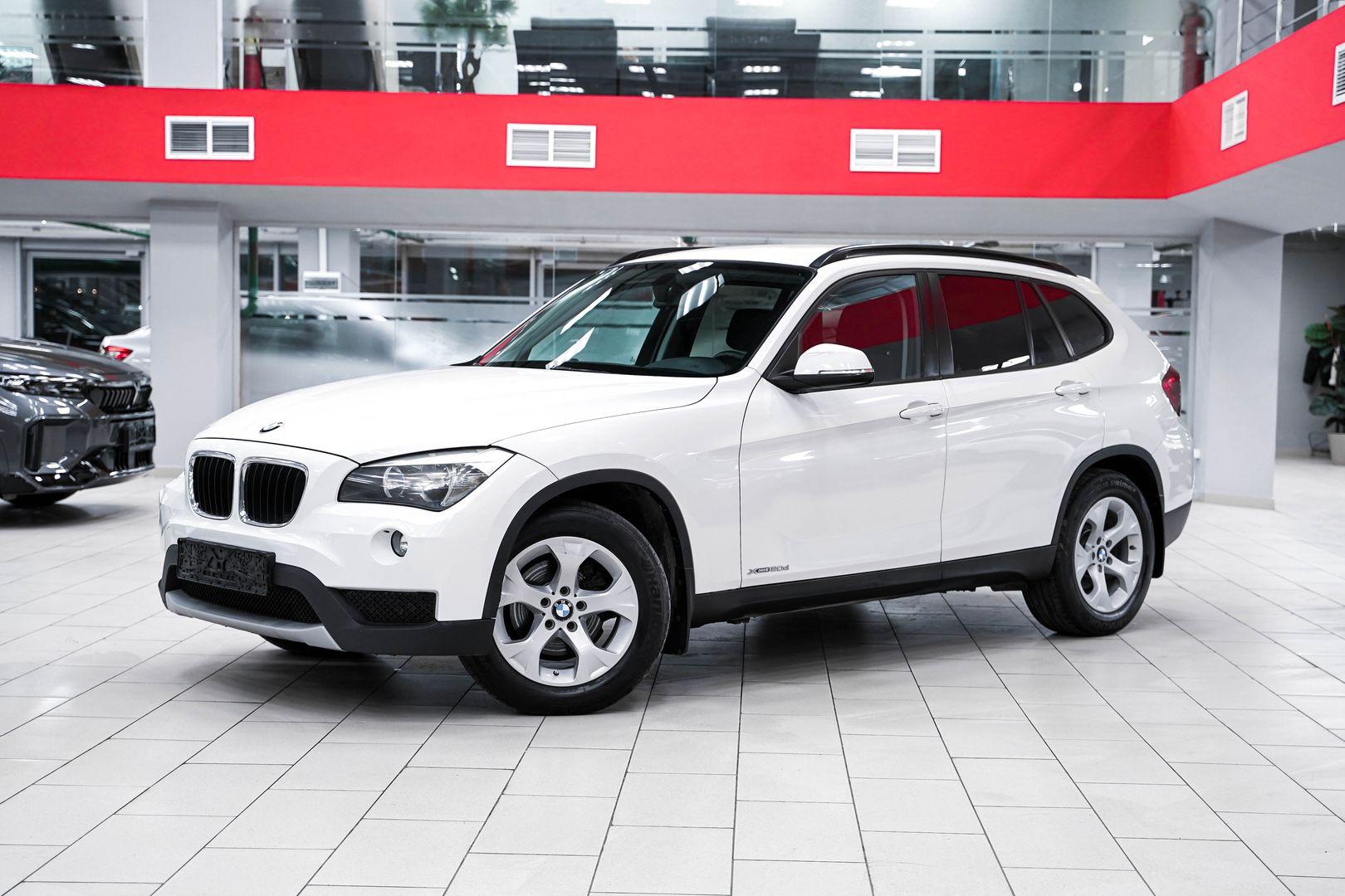 BMW X1 2013, белый, ДЦ Орехово