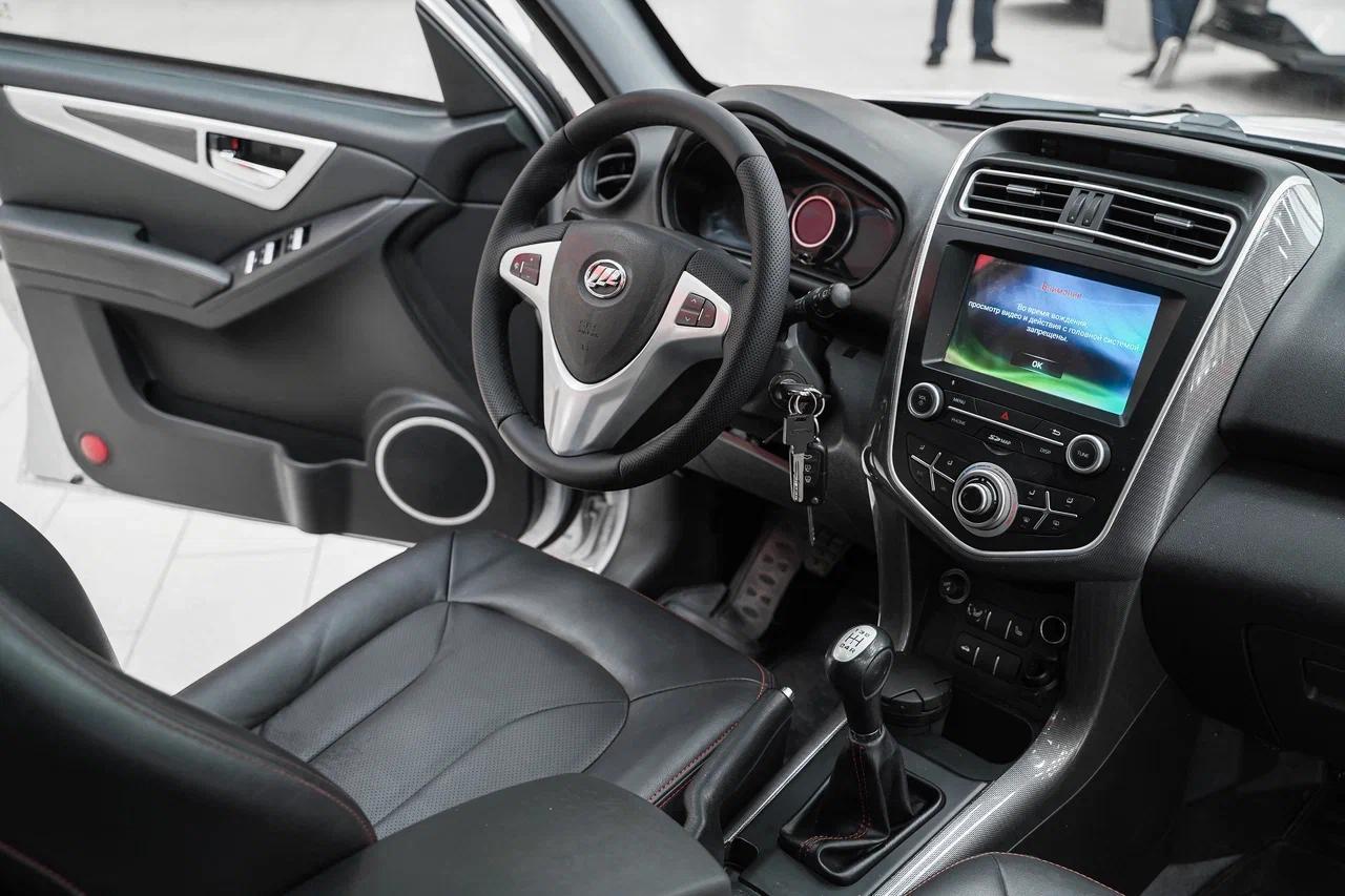 Lifan X60 2017, серебряный, ДЦ Орехово