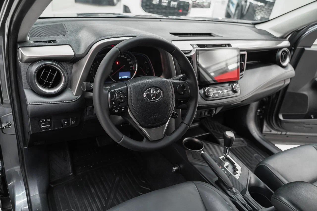 Toyota RAV4 2015, серый, ДЦ Орехово