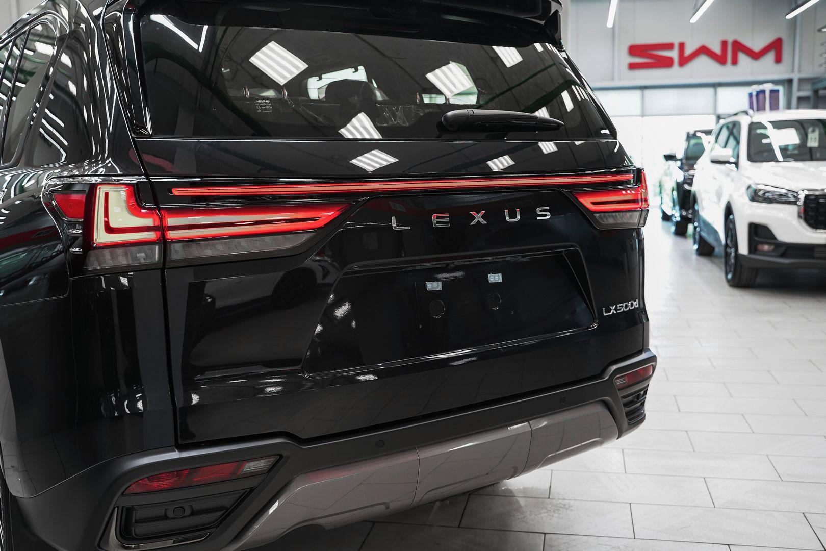 Lexus LX 2025, черный, ДЦ Орехово