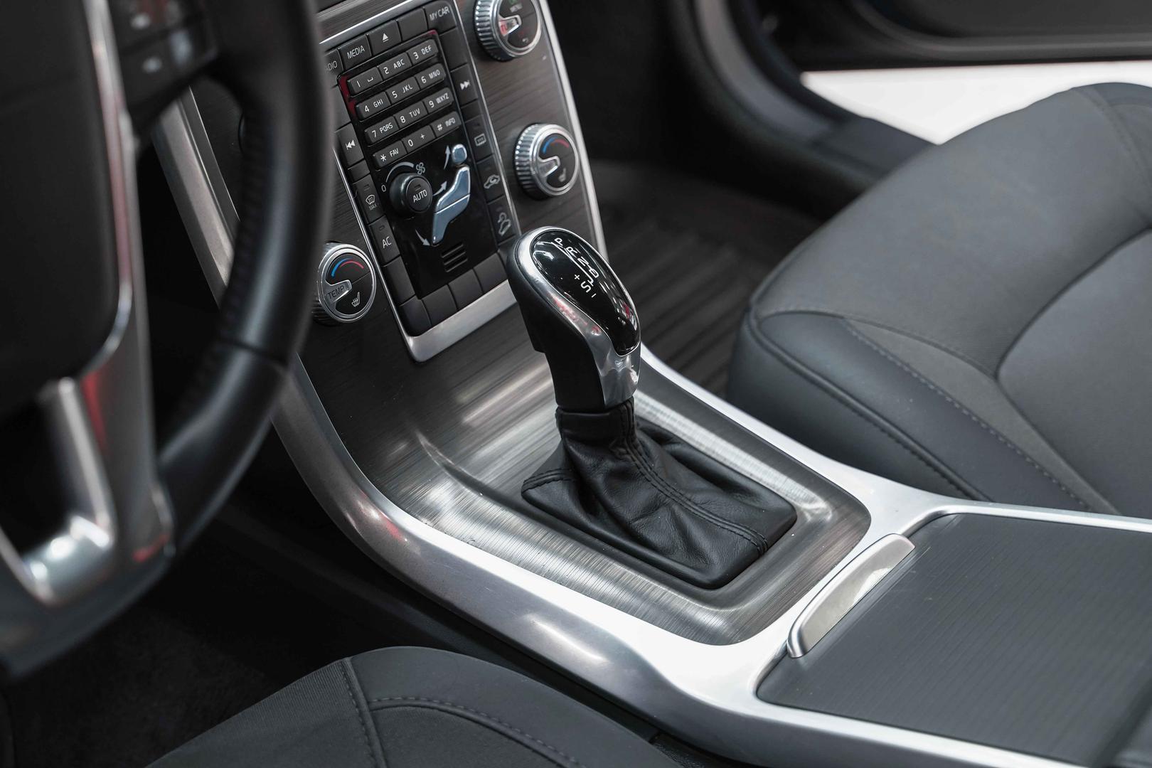 Volvo XC70 2014, синий, ДЦ Орехово
