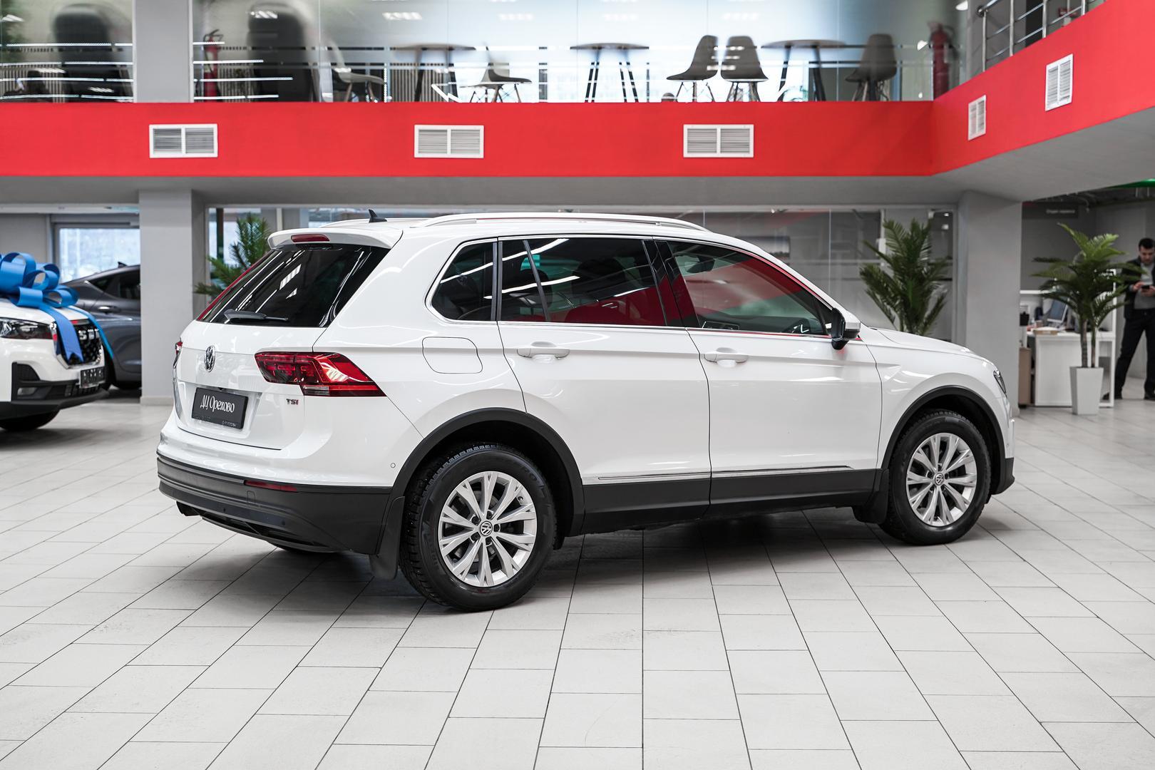 Volkswagen Tiguan 2017, белый, ДЦ Орехово