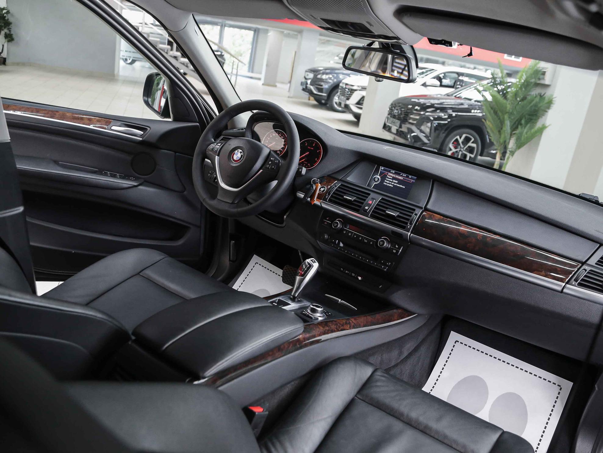 BMW X5 2012, серый, ДЦ Орехово