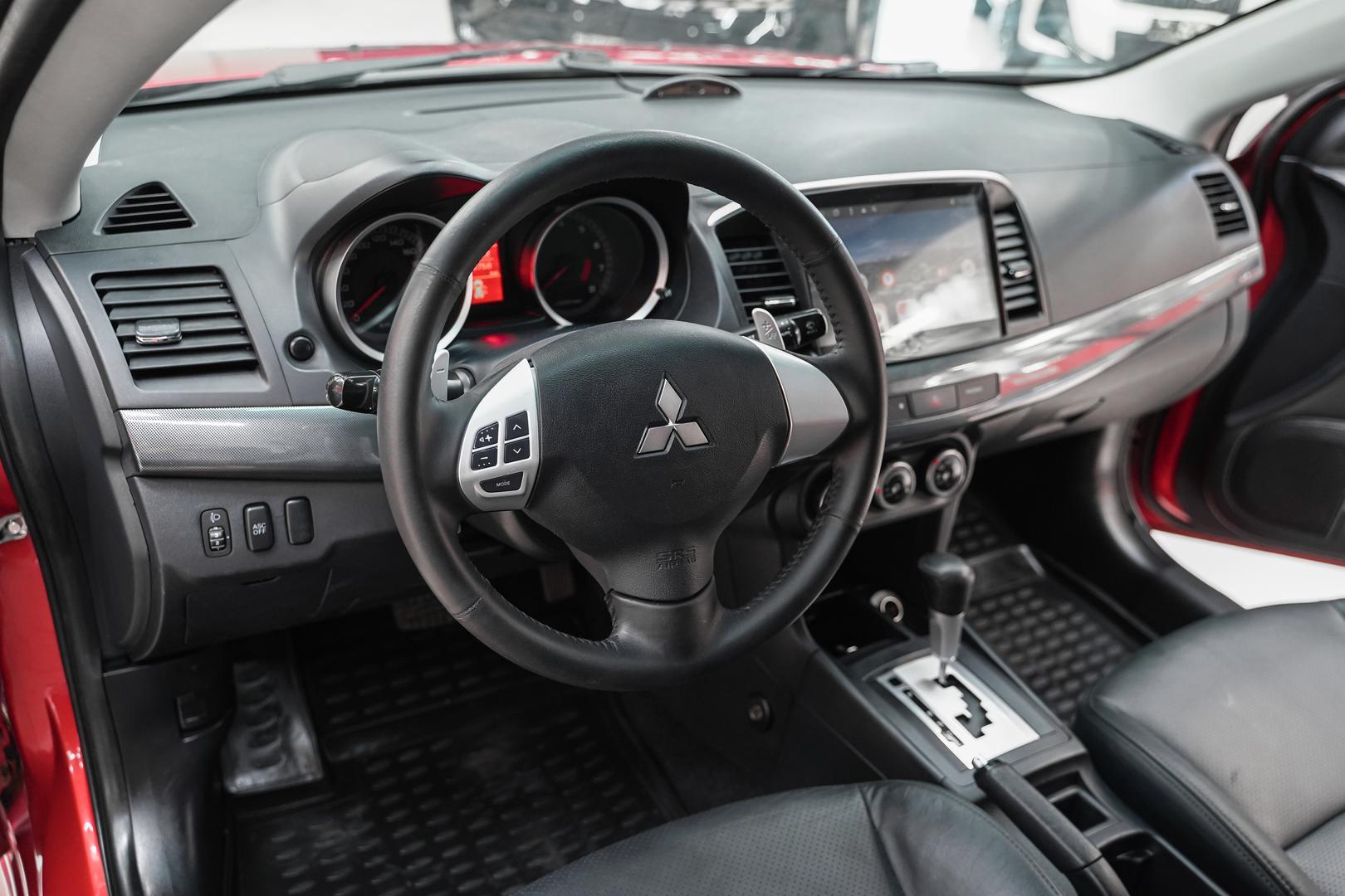 Mitsubishi Lancer 2008, красный, ДЦ Орехово