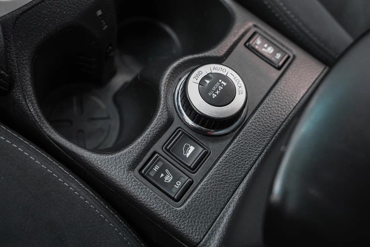 Nissan X-Trail 2015, черный, ДЦ Орехово