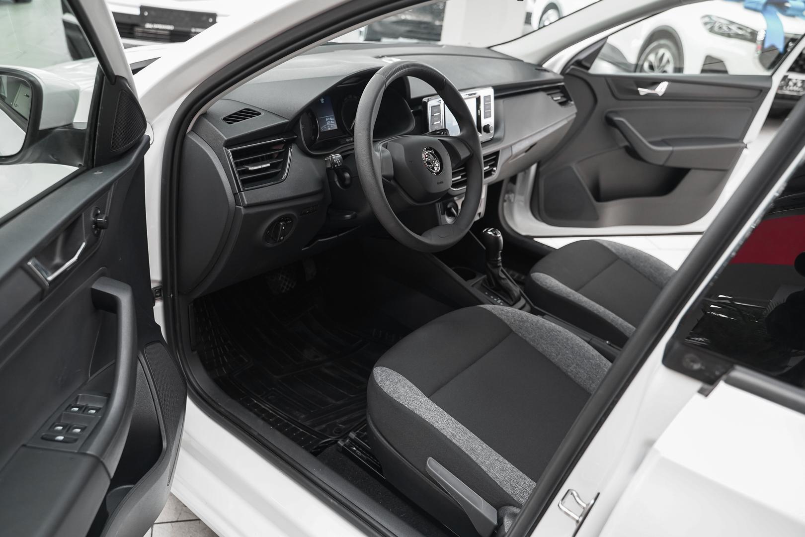 Skoda Rapid 2021, белый, ДЦ Орехово