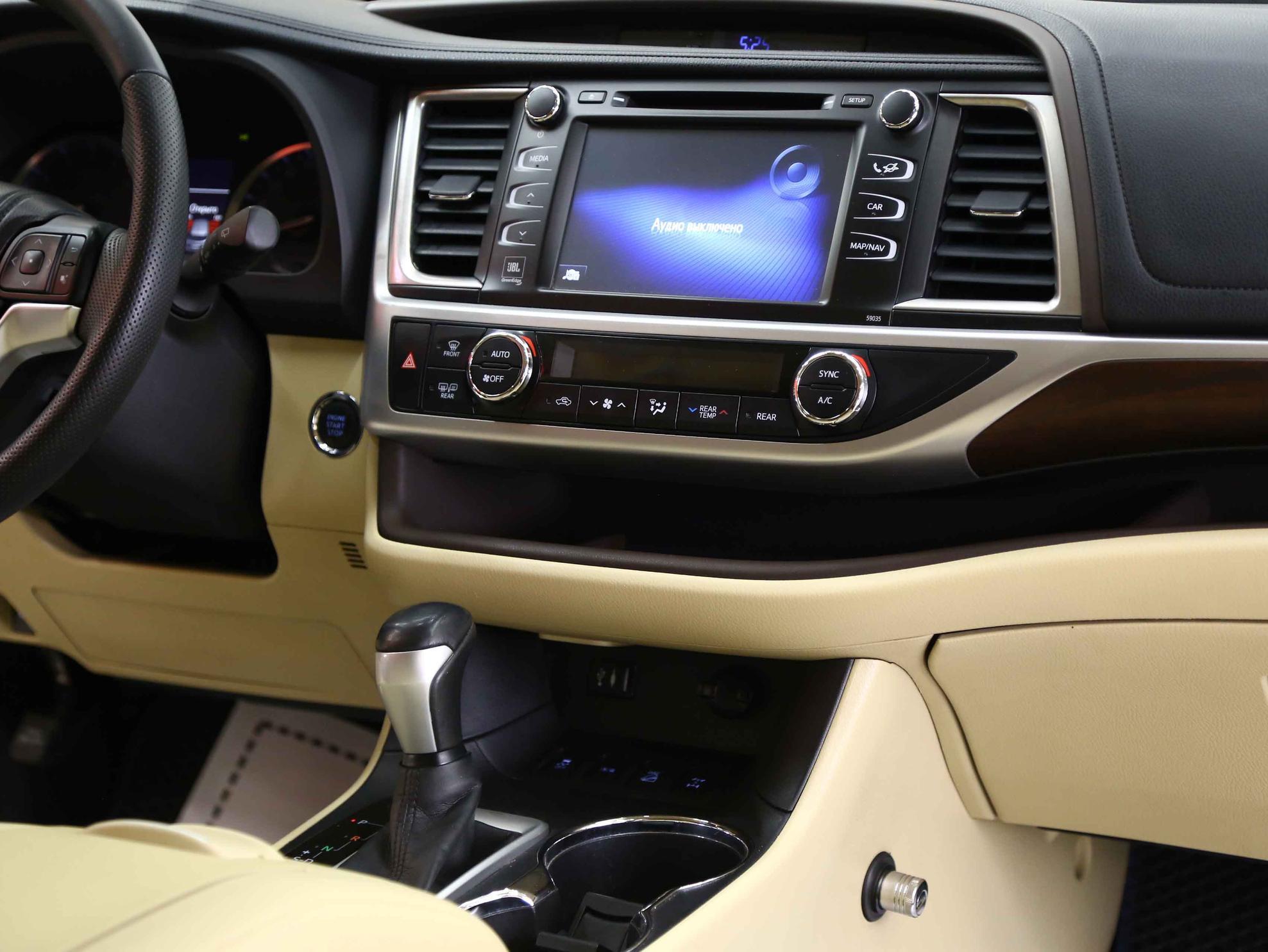 Toyota Highlander 2014, белый, ДЦ Орехово