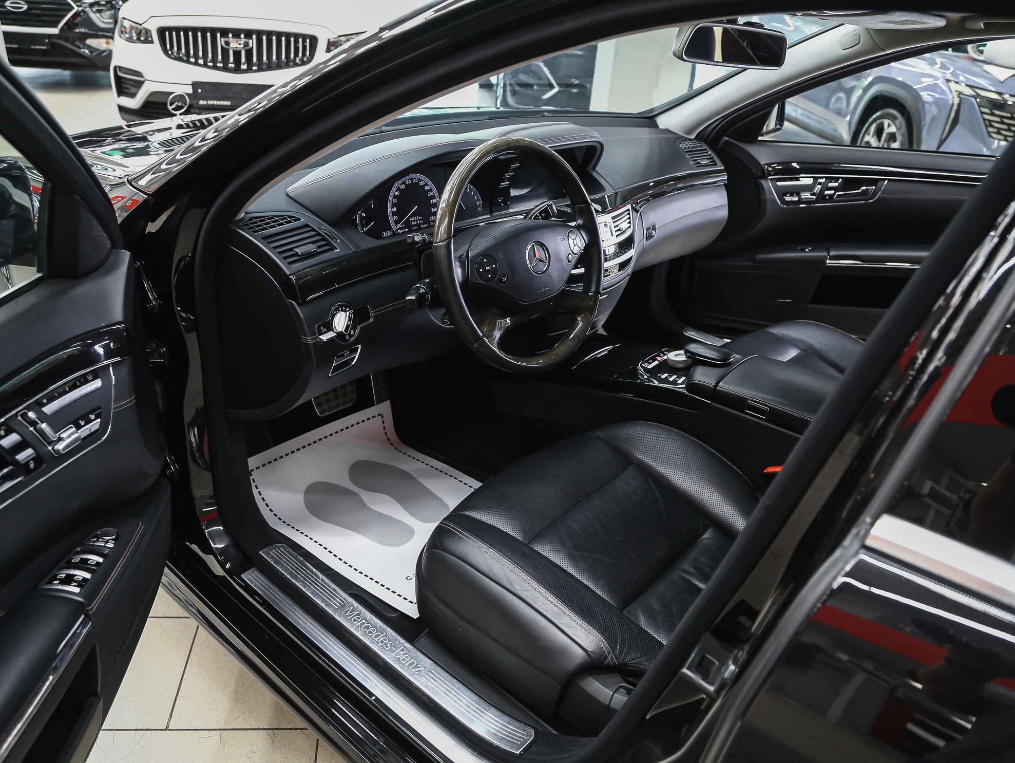 Mercedes-Benz S-Класс 2011, черный, ДЦ Орехово