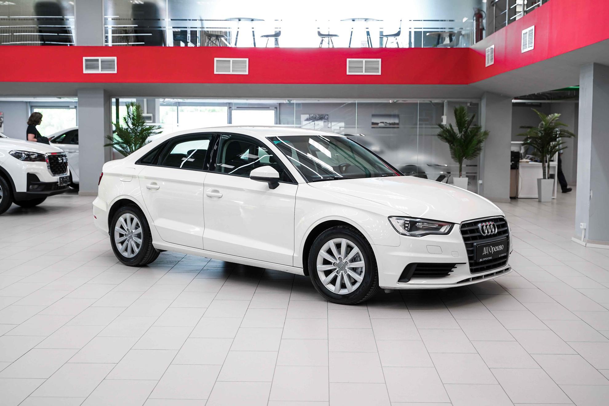 Audi A3 2014, белый, ДЦ Орехово