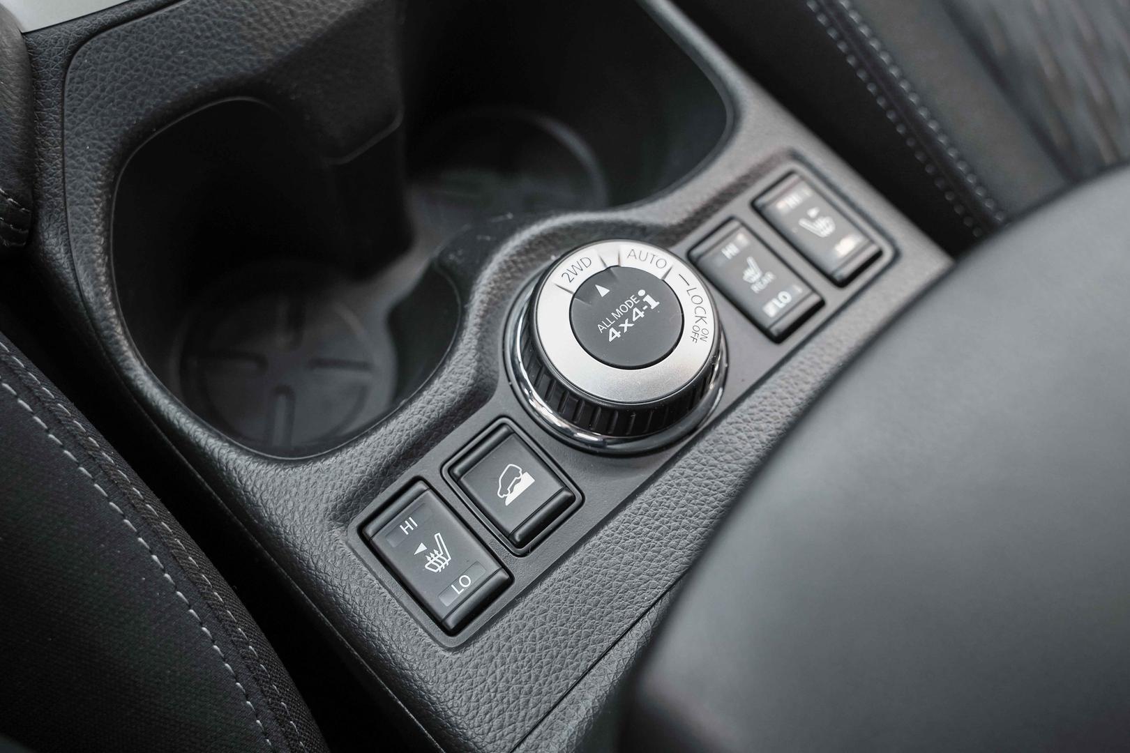 Nissan X-Trail 2019, зеленый, ДЦ Орехово
