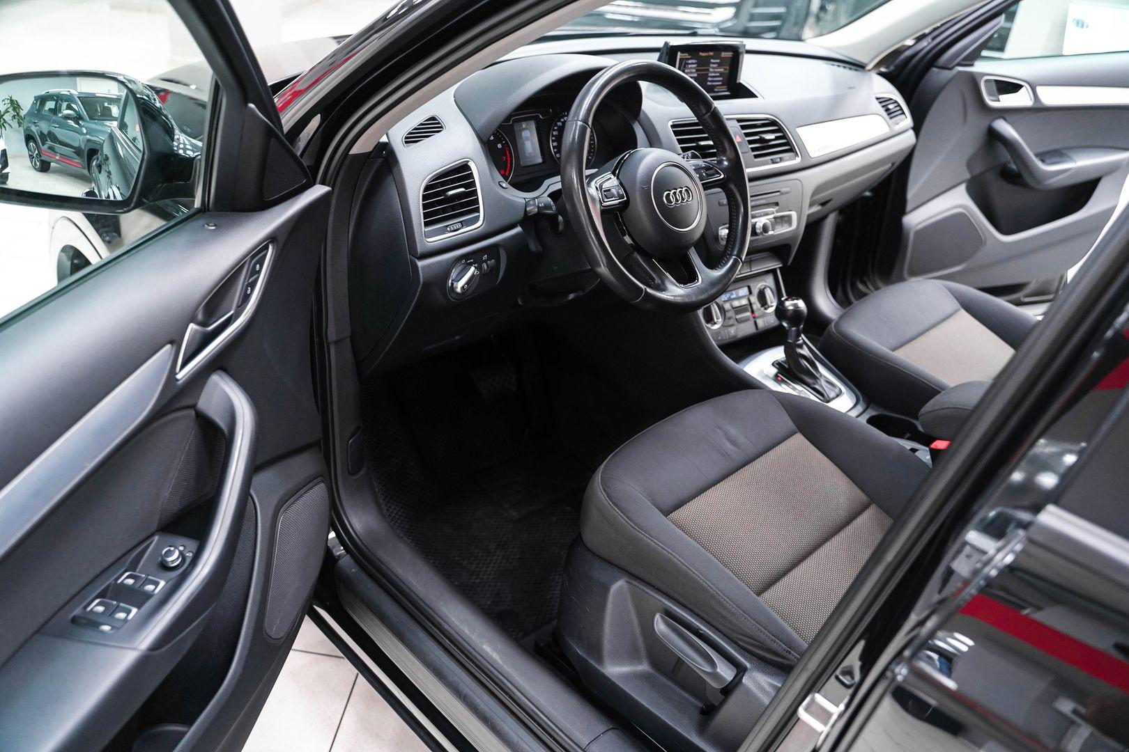Audi Q3 2013, черный, ДЦ Орехово