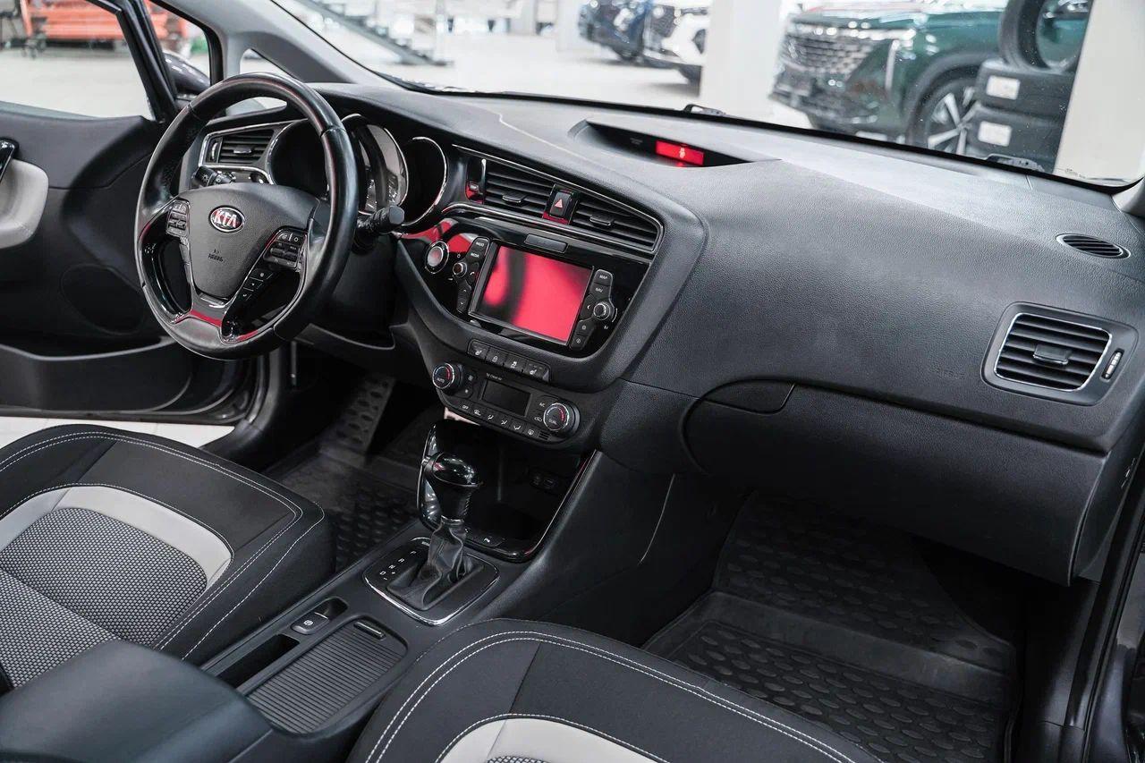 Kia Ceed 2015, серый, ДЦ Орехово