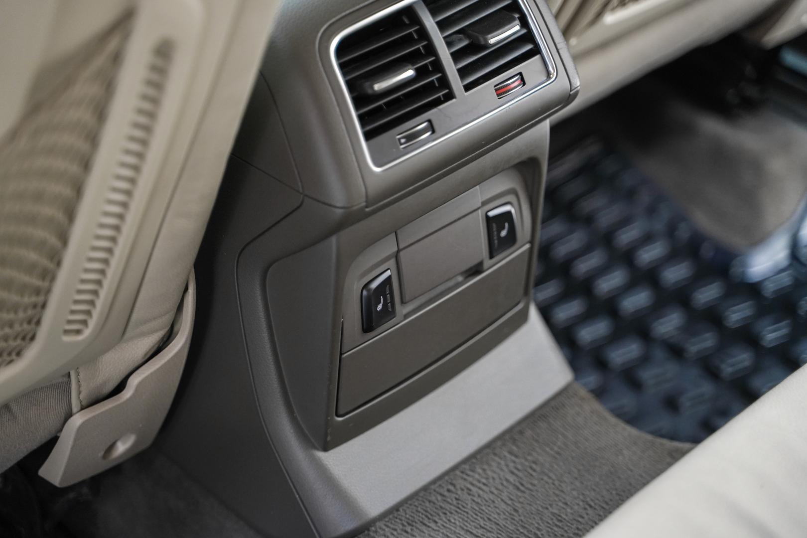 Audi Q5 2014, синий, ДЦ Орехово