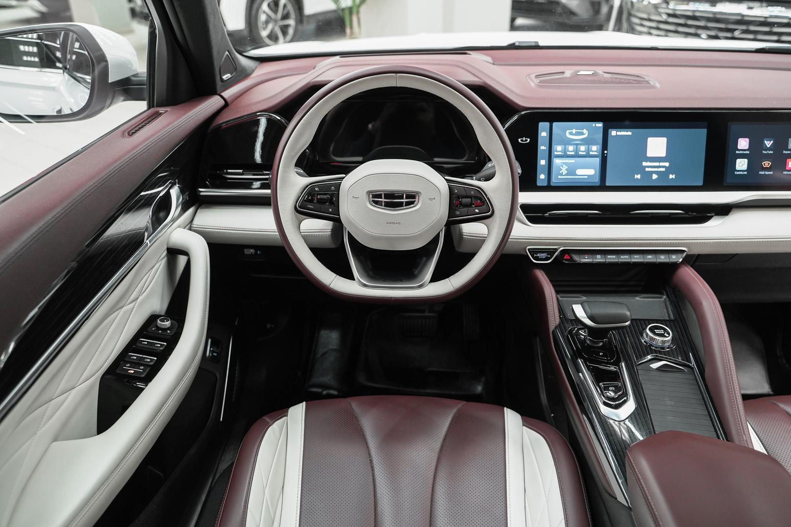 Geely Monjaro 2022, белый, ДЦ Орехово