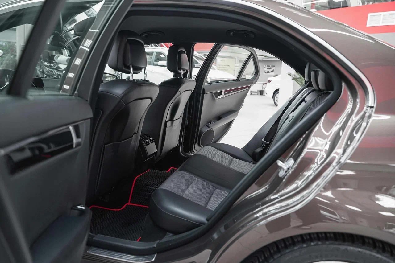 Mercedes-Benz C-Класс 2012, коричневый, ДЦ Орехово