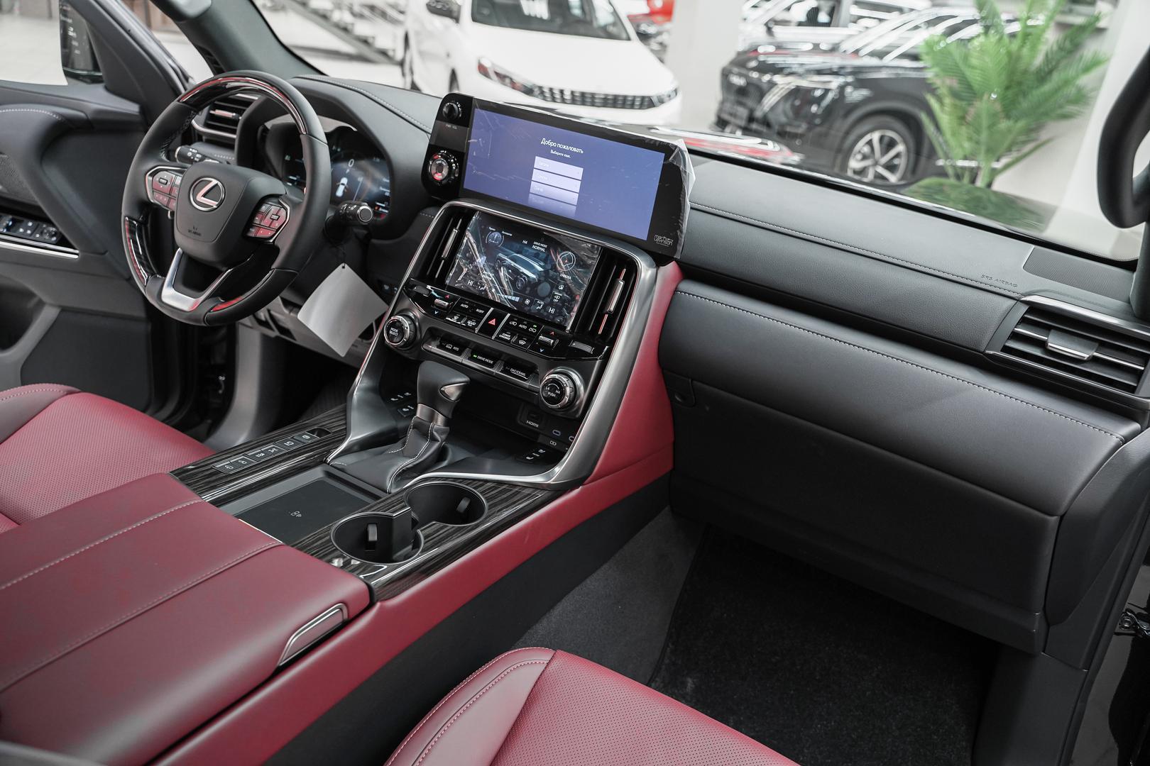Lexus LX 2025, черный, ДЦ Орехово