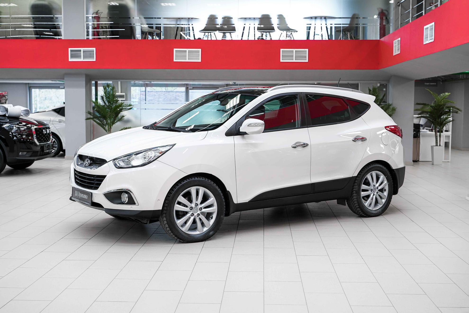 Hyundai ix35 2012, белый, ДЦ Орехово