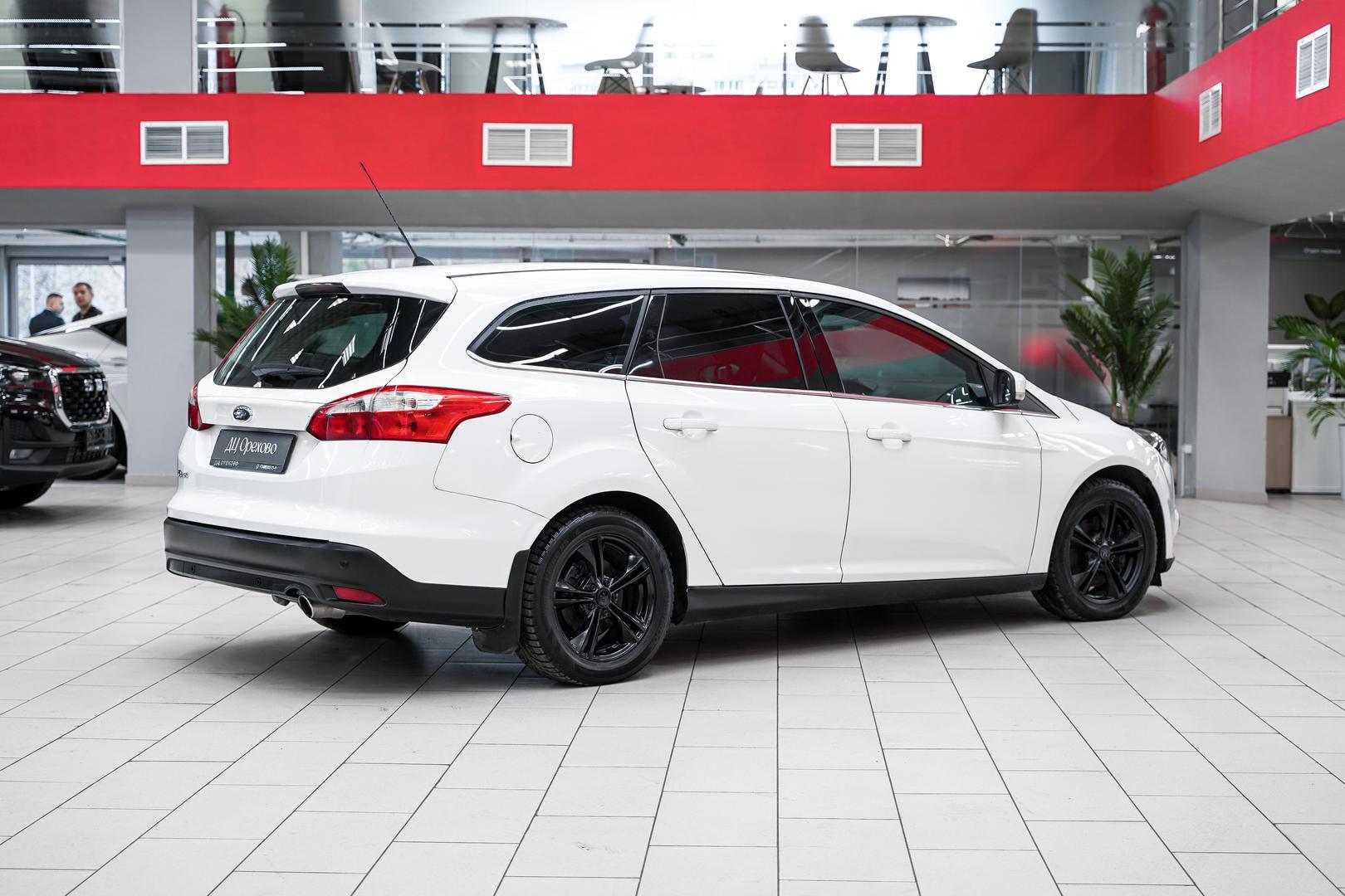 Ford Focus 2012, белый, ДЦ Орехово