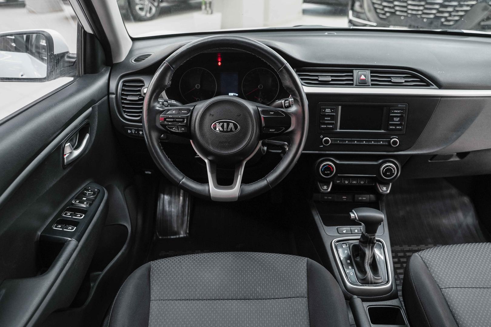 Kia Rio 2021, белый, ДЦ Орехово