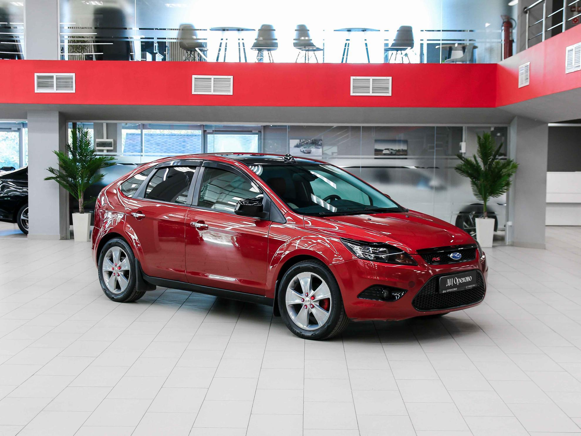 Ford Focus 2008, красный, ДЦ Орехово
