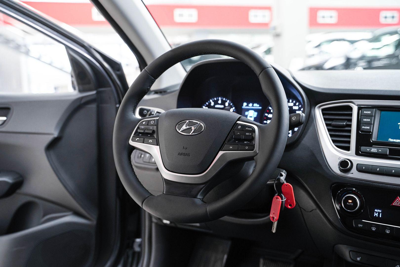 Hyundai Solaris 2019, серый, ДЦ Орехово