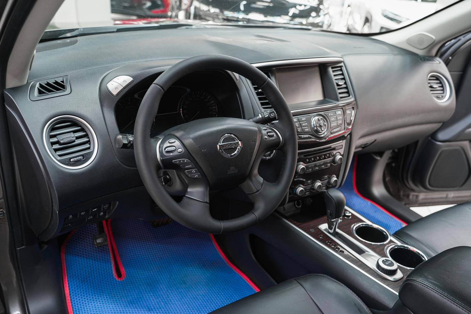 Nissan Pathfinder 2015, коричневый, ДЦ Орехово