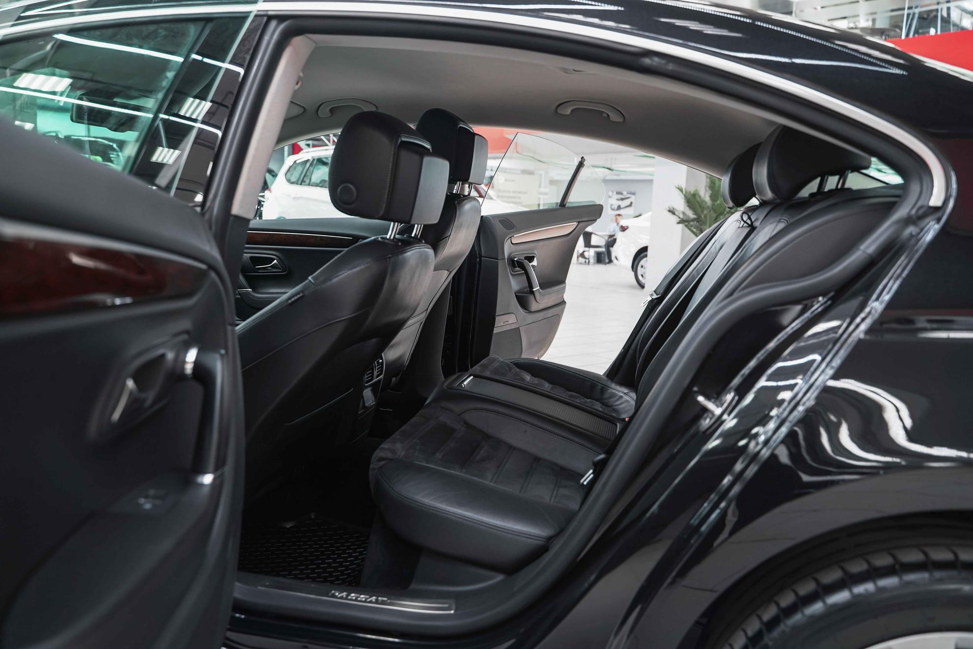 Volkswagen Passat CC 2012, черный, ДЦ Орехово