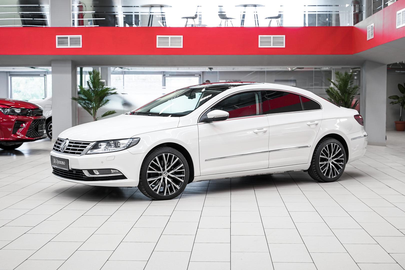 Volkswagen Passat CC 2012, белый, ДЦ Орехово