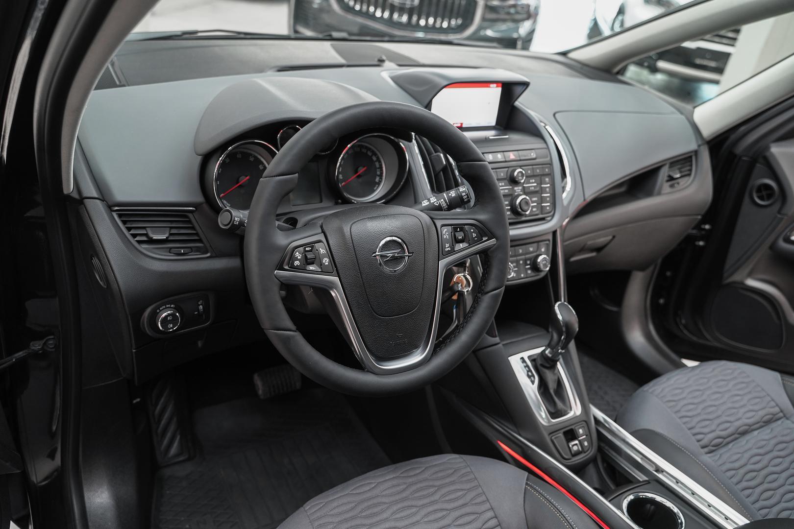 Opel Zafira 2014, черный, ДЦ Орехово